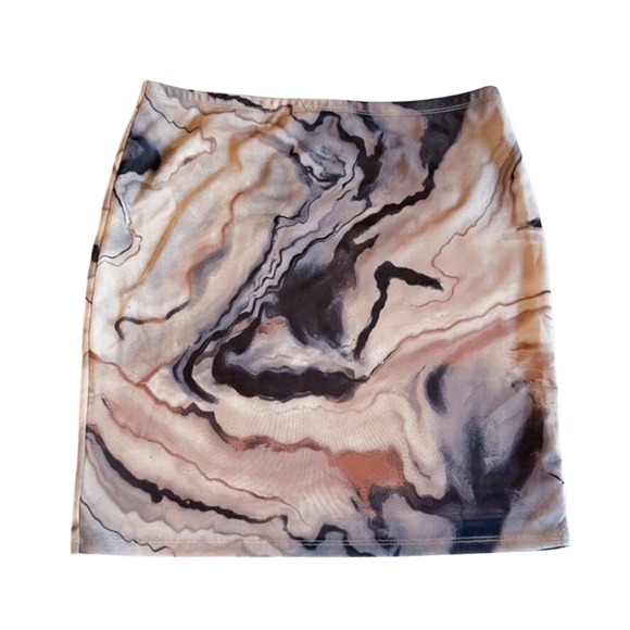 Forever 21 Marble Swirl Mini Skirt Size Large – Lined - Picture 2 of 4
